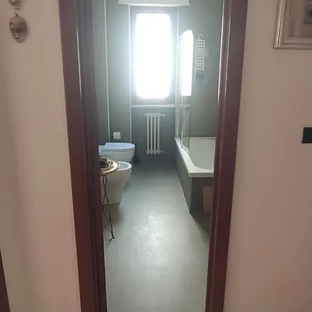 Apartament House *